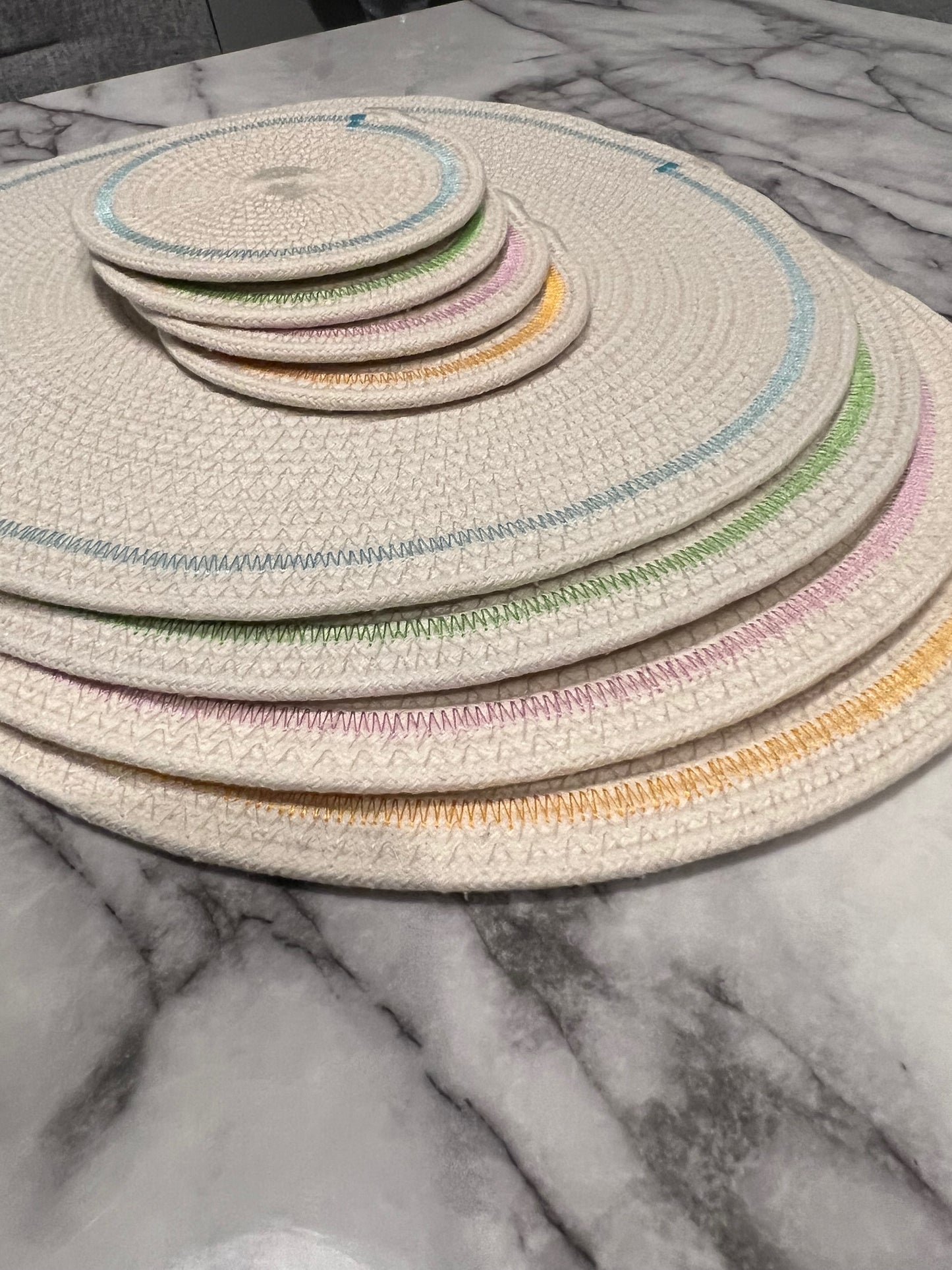 Table Placemats | Pack of 4 | Multi-Colored Heat Resistant Placemats
